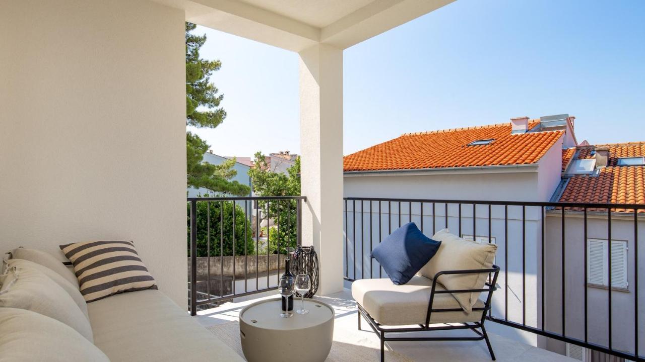 Apartments Villa Frankola With Swimming Pool Crikvenica Exterior photo