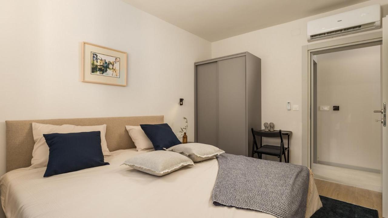 Apartments Villa Frankola With Swimming Pool Crikvenica Exterior photo