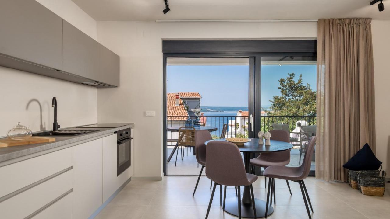 Apartments Villa Frankola With Swimming Pool Crikvenica Exterior photo