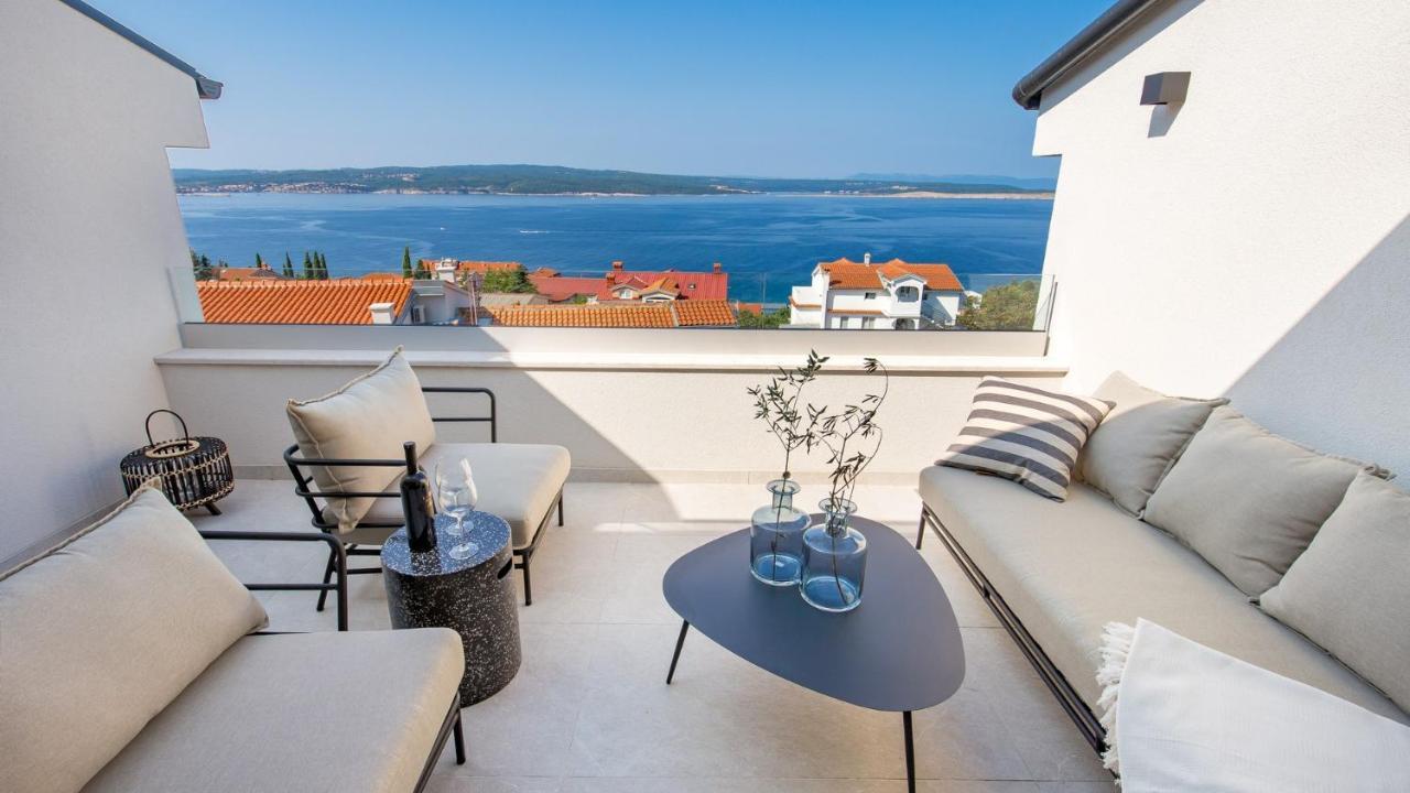 Apartments Villa Frankola With Swimming Pool Crikvenica Exterior photo
