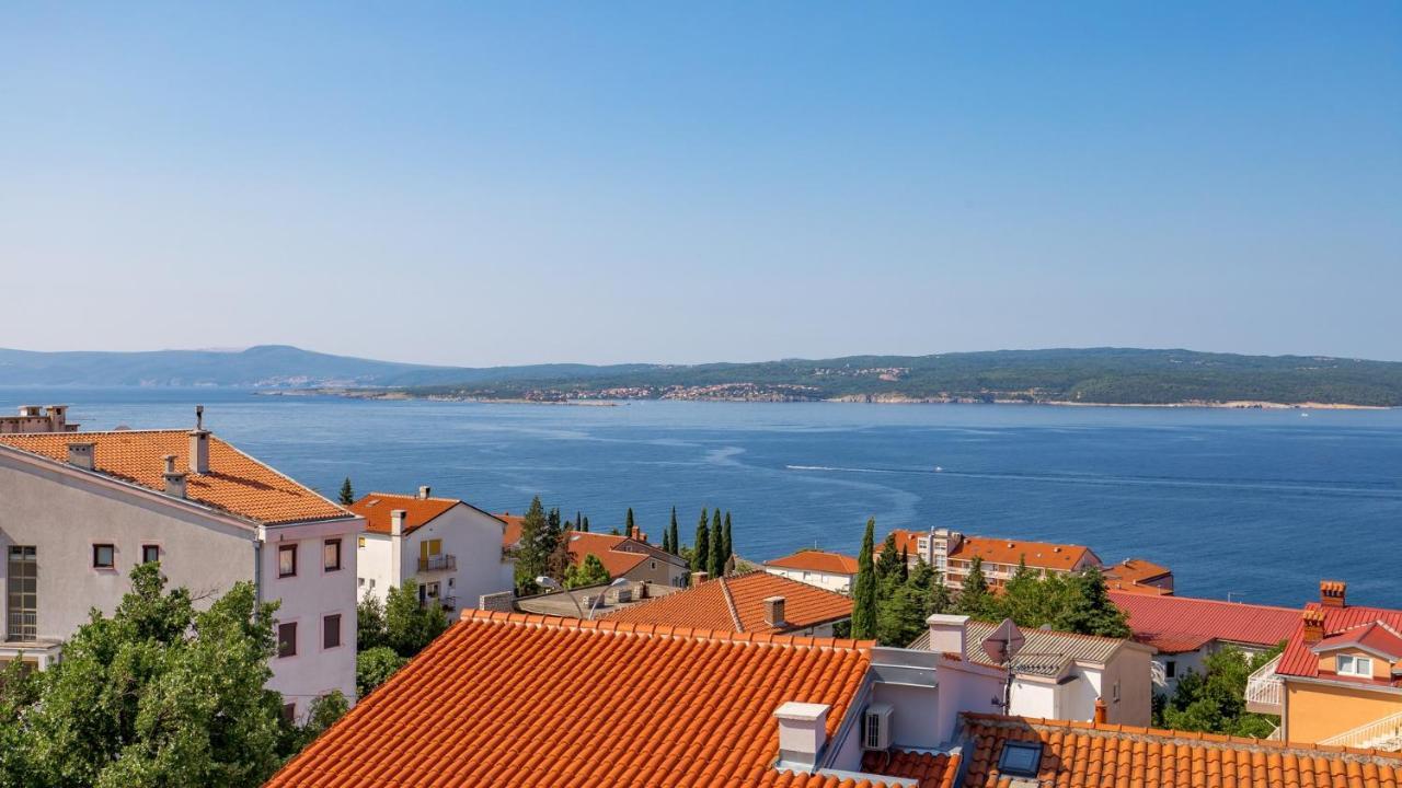 Apartments Villa Frankola With Swimming Pool Crikvenica Exterior photo